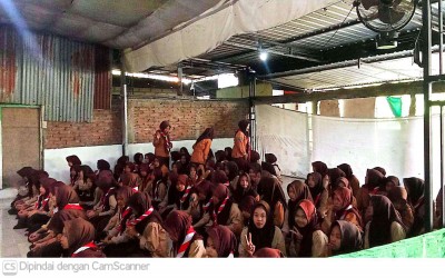 KEGIATAN RUTIN PEMBACAAN ROTHIBUL  ATHOS DI MAQBAROH MUASSIS PP MANBA'UL ULUM